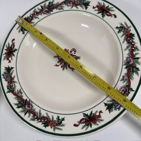 The Cellar O'Tannenbaum, 1 Large Rim Soup Bowl, Holly & Ribbon Border Christmas - Picture 9 of 14
